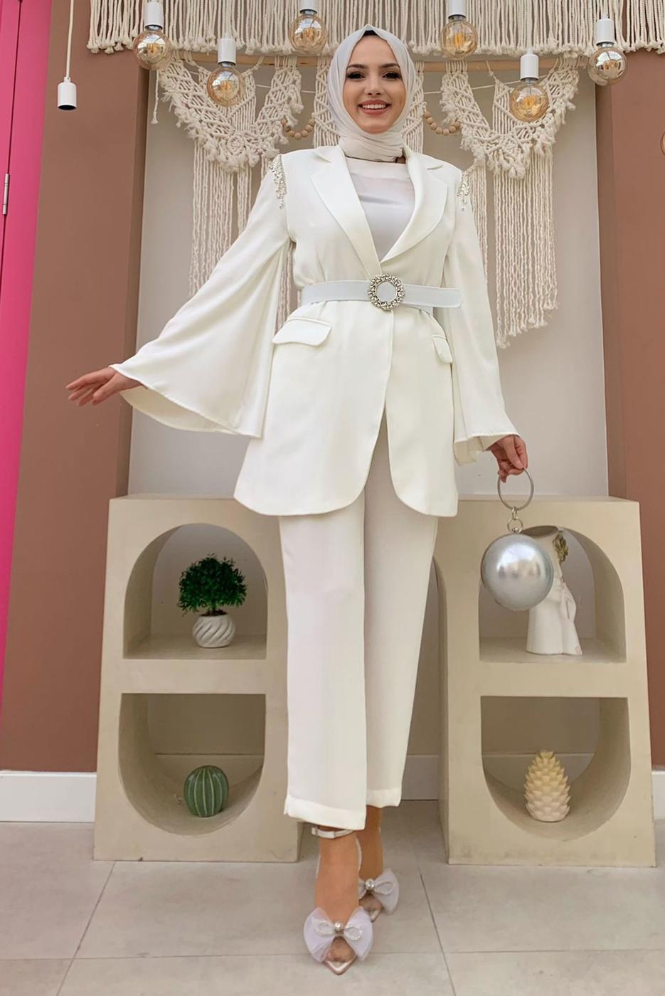 Tesettür giyim EKRU TAŞ DETAYLI KEMERLİ İKİLİ PANTOLONLU TAKIM T 5048
