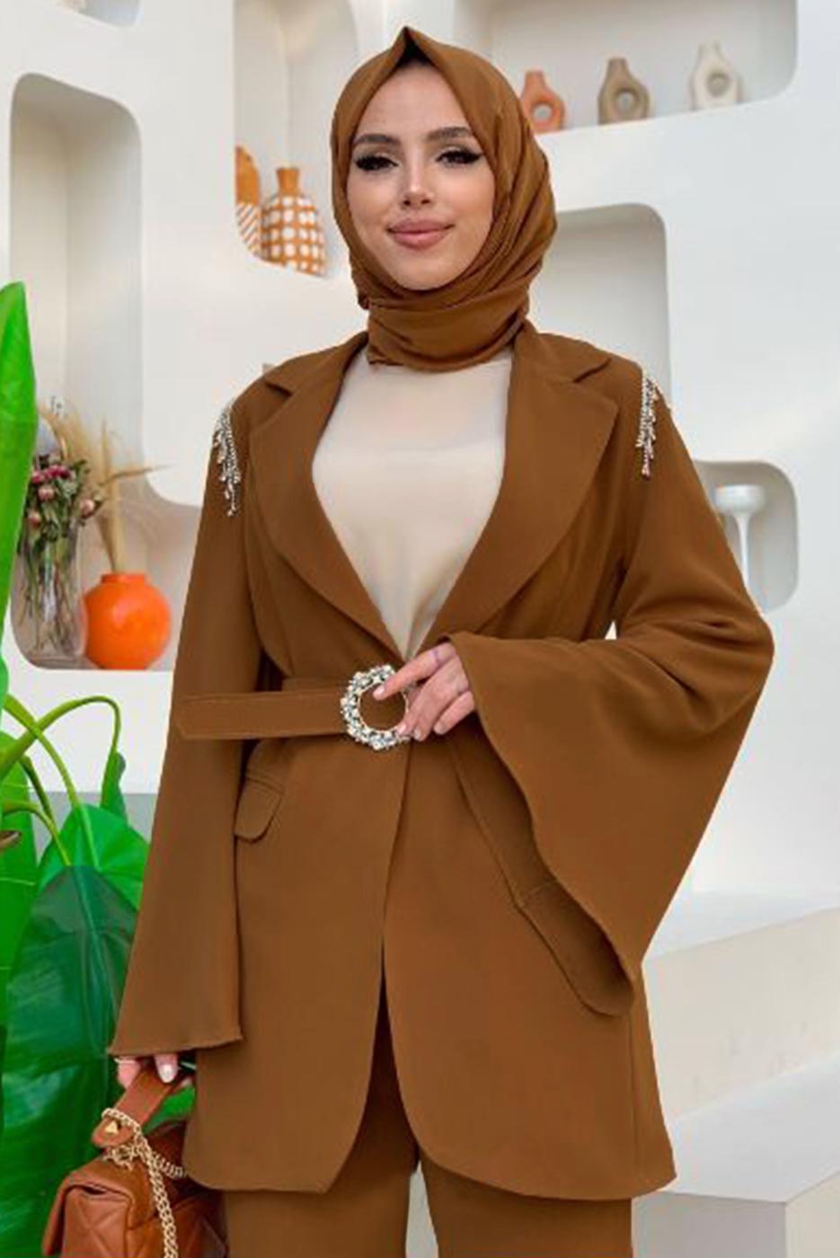 Tesettür giyim TABA TAŞ DETAYLI KEMERLİ İKİLİ PANTOLONLU TAKIM T 5048