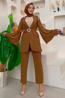 Tesettür giyim TABA TAŞ DETAYLI KEMERLİ İKİLİ PANTOLONLU TAKIM T 5048