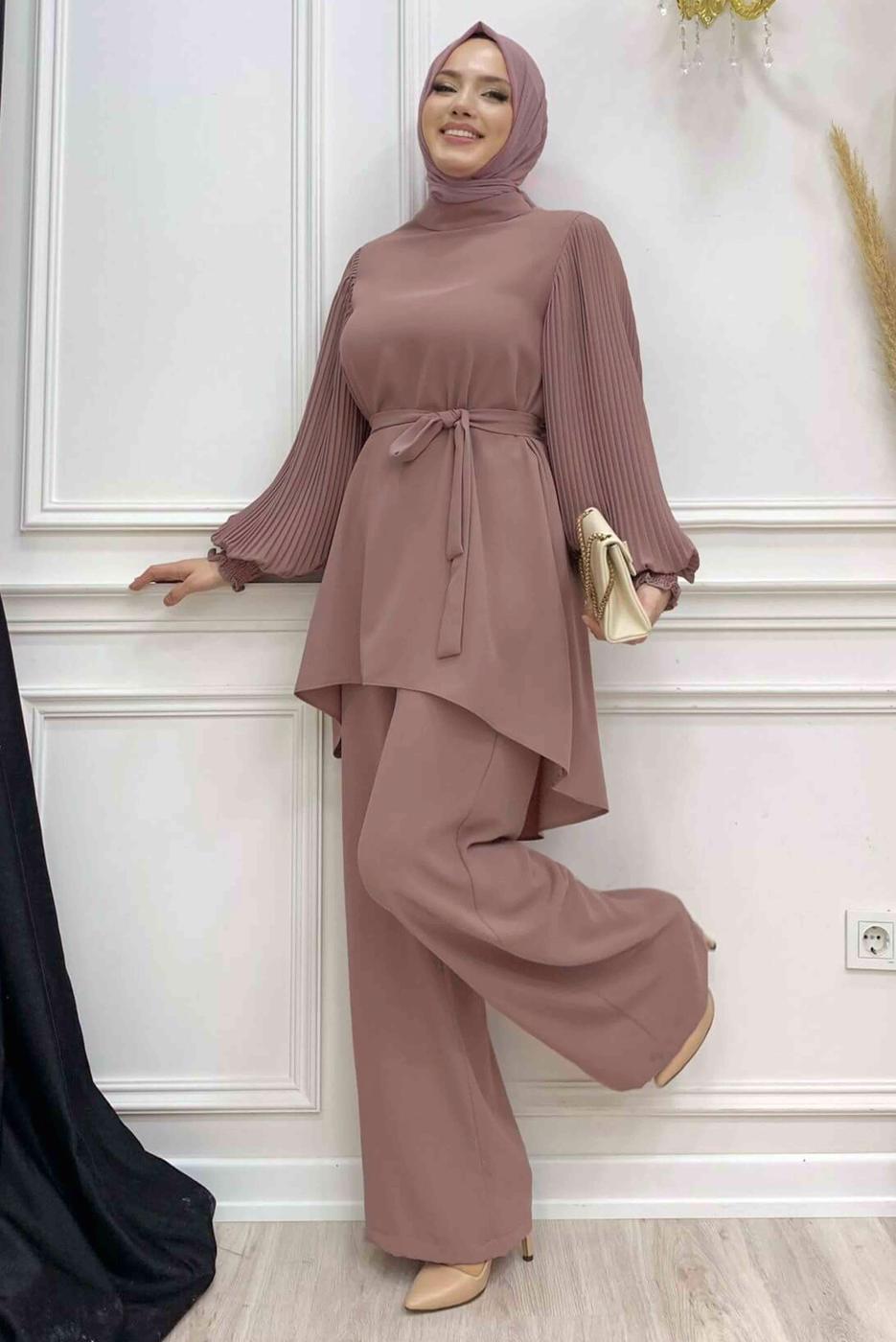 Tesettür giyim PEMBE KOLU PİLİSELİ GENİŞ PAÇA PANTOLONLU TAKIM T 5348