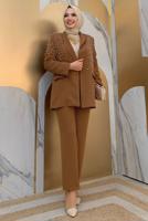 Tesettür giyim TABA İNCİ VE TAŞ DETAYLI İKİLİ PANTOLONLU TAKIM T 6048