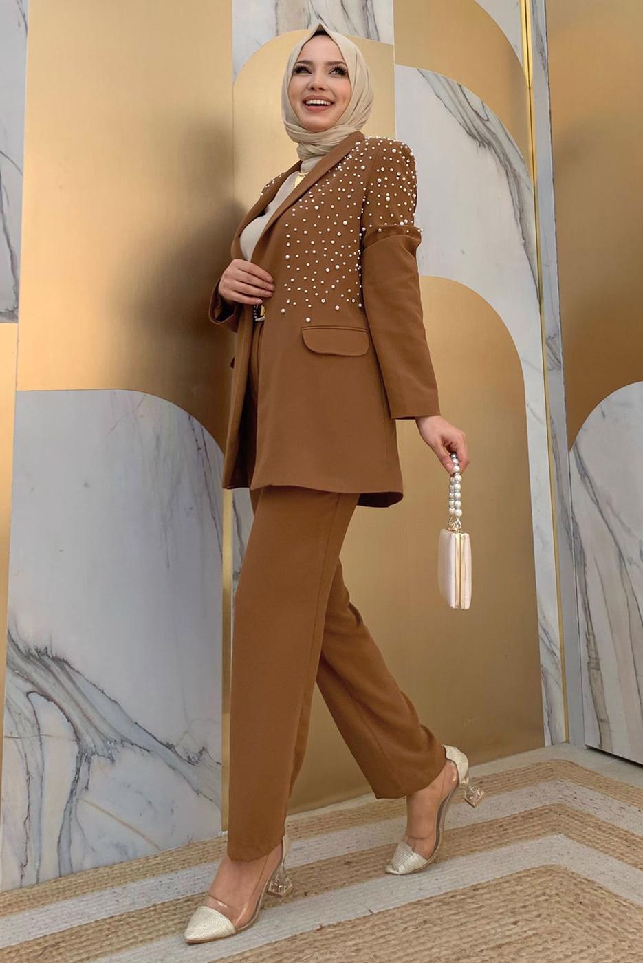 Tesettür giyim TABA İNCİ VE TAŞ DETAYLI İKİLİ PANTOLONLU TAKIM T 6048