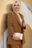 Tesettür giyim TABA İNCİ VE TAŞ DETAYLI İKİLİ PANTOLONLU TAKIM T 6048