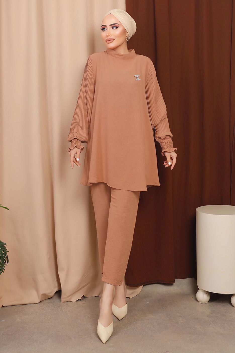 Tesettür giyim TURUNCU BROŞ DETAYLI KOLU PİLİSELİ PANTOLONLU TAKIM T 6213