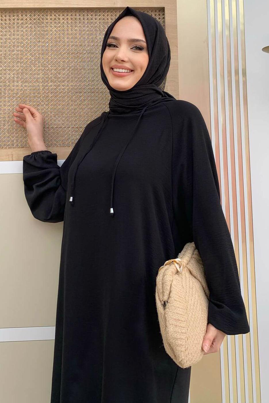 Tesettür giyim SİYAH KAPÜŞONLU BAĞCIK DETAYLI AEROBİN TAKIM T 6348