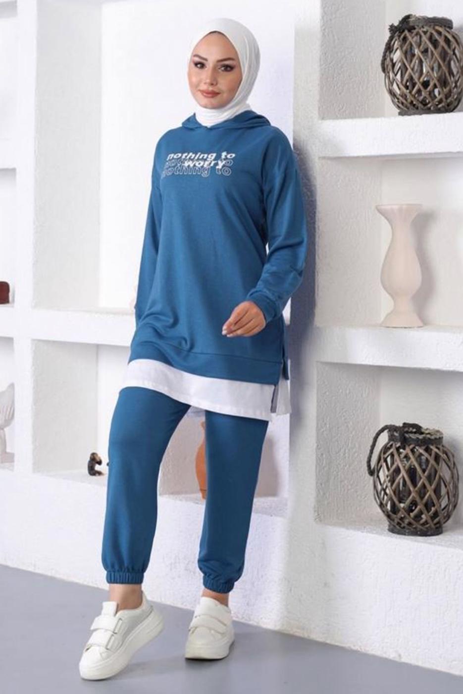 Vêtements hijab BLEU MARINE ENSEMBLE DE SURVÊTEMENT IMPRIMÉ SLOGAN À CAPUCHE T 6372