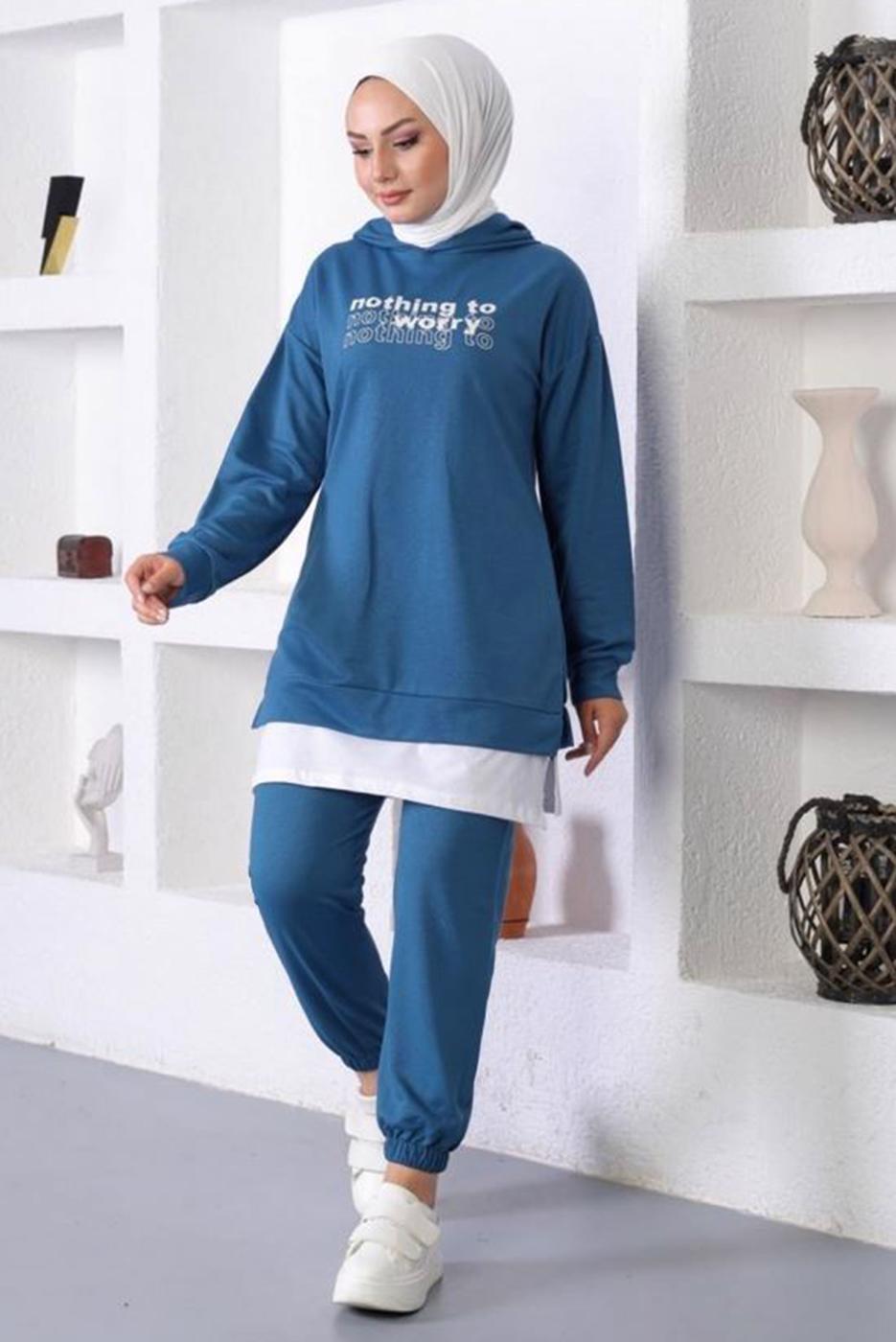 Vêtements hijab BLEU MARINE ENSEMBLE DE SURVÊTEMENT IMPRIMÉ SLOGAN À CAPUCHE T 6372