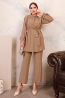 Tesettür giyim KAHVE YAKASI VE MANŞETLERİ TAŞLI İKİLİ PANTOLONLU TAKIM T 7303