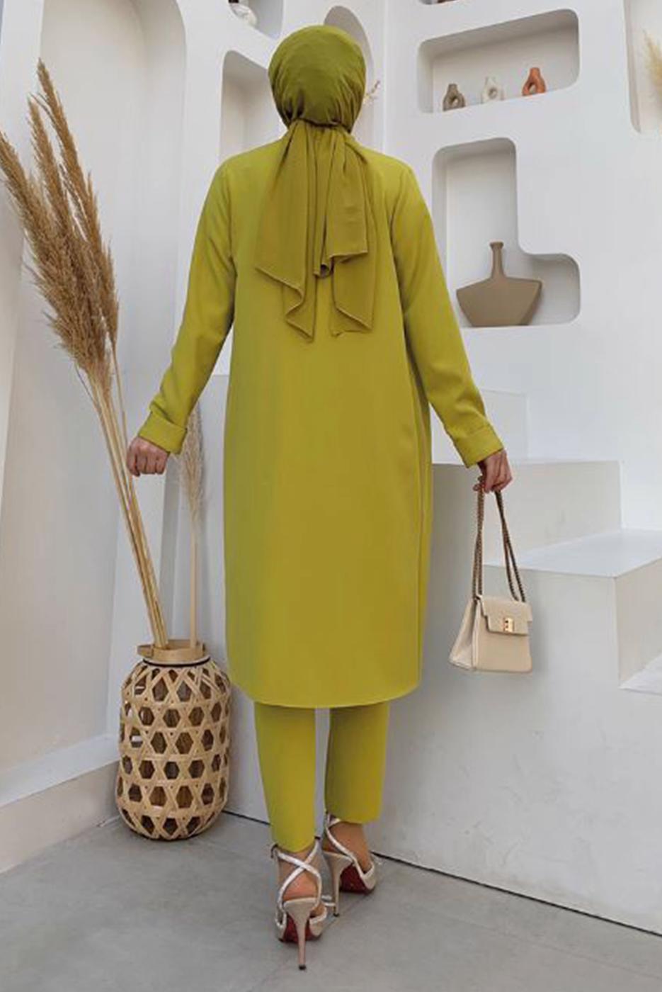 Tesettür giyim YEŞİL KEMERLİ İKİLİ DÜZ KESİM PANTOLONLU TAKIM T 8137