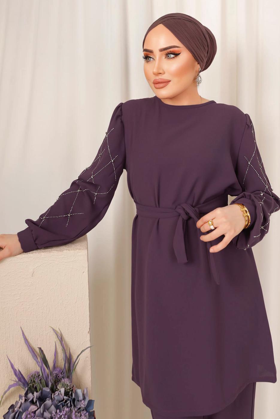 Tesettür giyim MOR KOLU TAŞ BASKILI KUŞAKLI PANTOLONLU TAKIM T 8203
