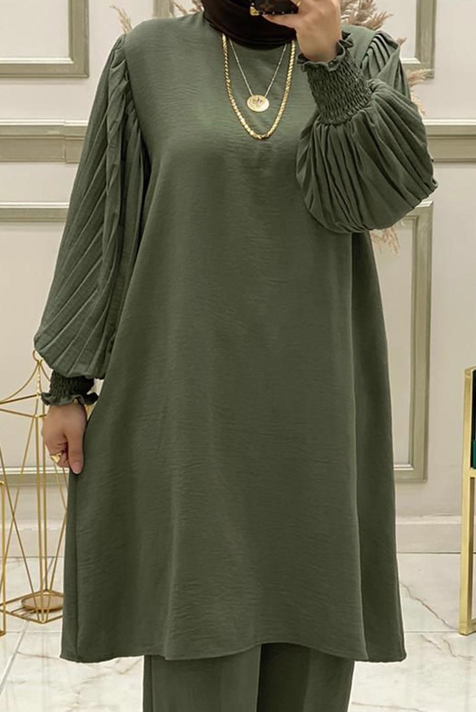 Tesettür giyim HAKİ KOLU PİLİSE DETAYLI KUŞAKLI PANTOLONLU TAKIM T 90210