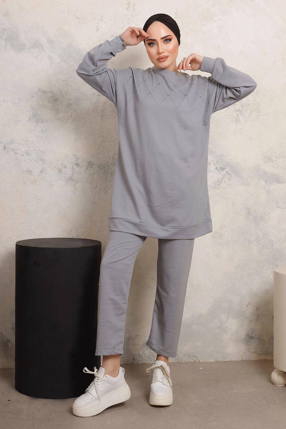 Tesettür giyim GRİ TAŞ İŞLEME DETAYLI PANTOLONLU TAKIM T 9103