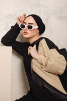 Tesettür giyim SİYAH ZİNCİR DETAYLI İKİ RENKLİ PANTOLONLU TAKIM T 9403