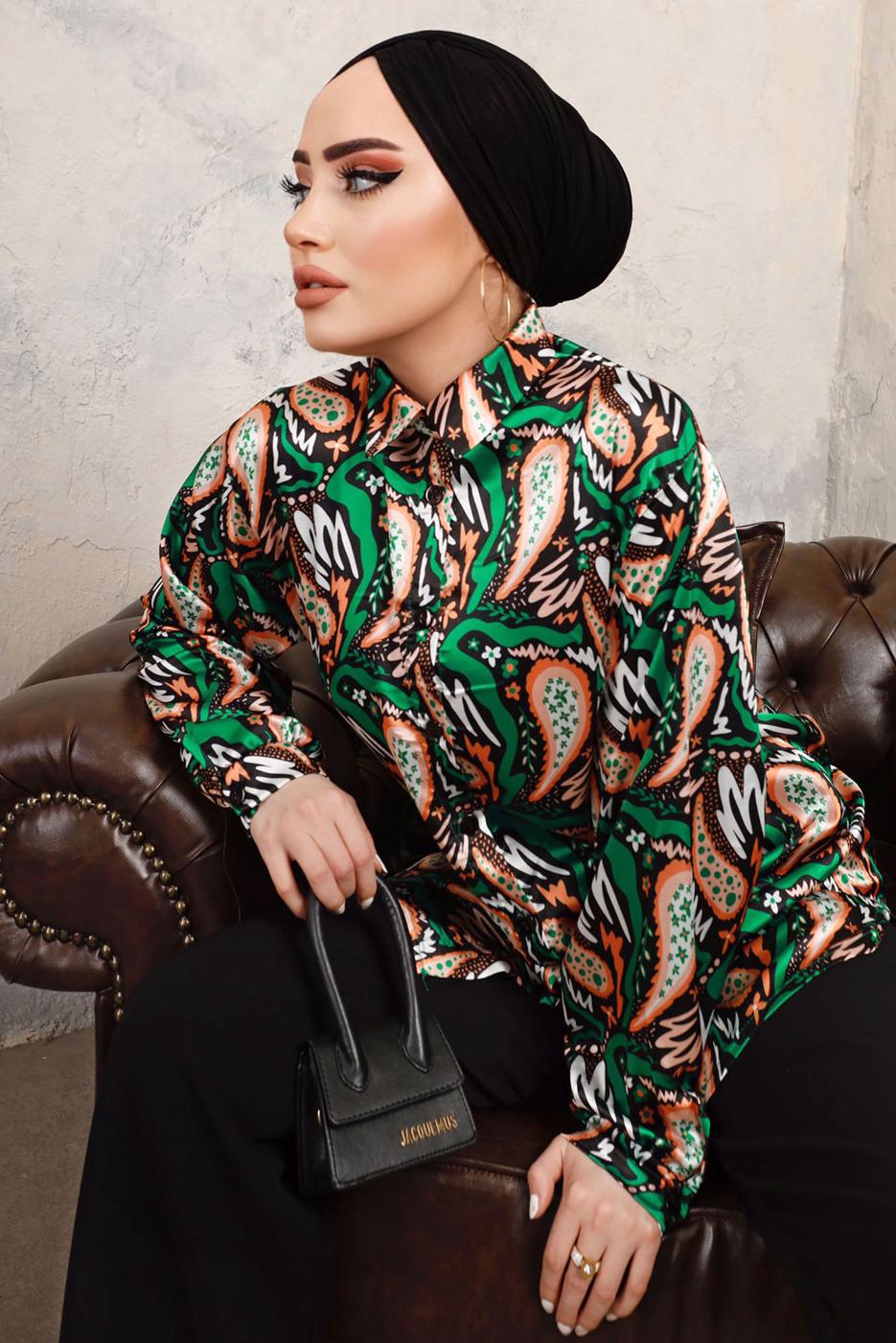Tesettür giyim YEŞİL DESENLİ BELİ LASTİKLİ SATEN GÖMLEK TAKIM T 9703