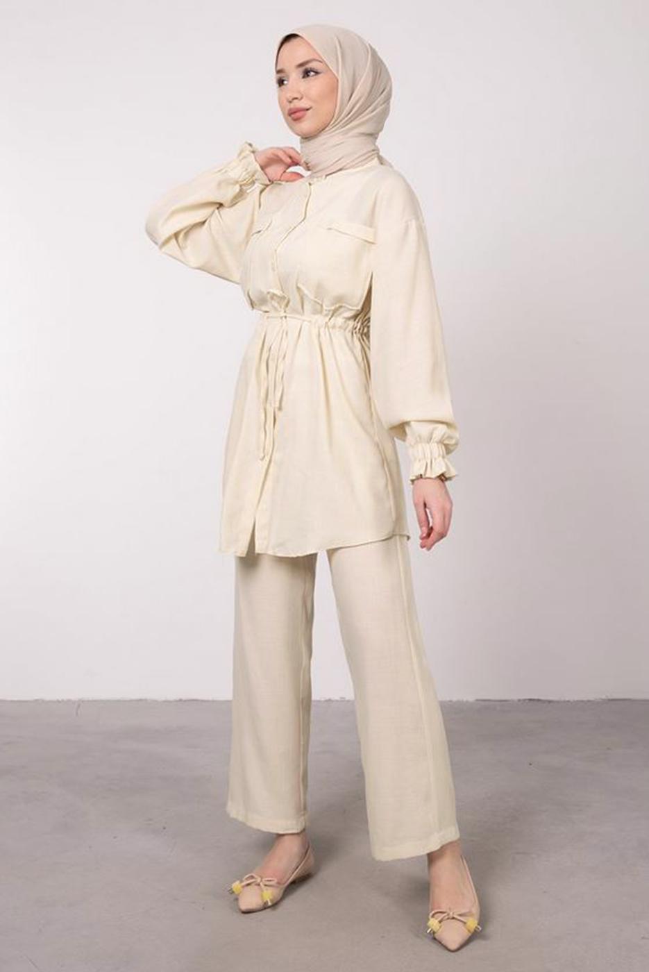 Tesettür giyim BEJ CEP DETAYLI KETEN GÖRÜNÜMLÜ PANTOLONLU TAKIM T 9985