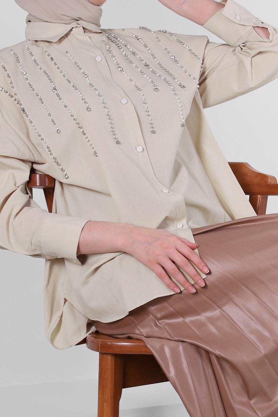 Tesettür giyim BEJ BONCUK DETAYLI DÜĞMELİ TUNİK T 3502