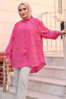 Tesettür giyim FUŞYA ÇİÇEK NAKIŞLI SALAŞ GÖMLEK TUNİK T 40032