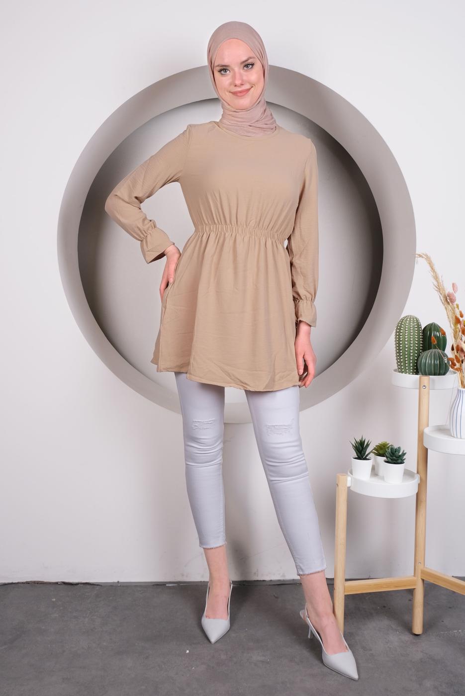 Tesettür giyim BEJ MANŞETLERİ VOLANLI BELİ BÜZGÜLÜ TUNİK T 4120