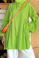 Tesettür giyim YEŞİL BELİ BÜZGÜ DETAYLI DÜĞMELİ TUNİK T 7168