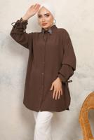 Tesettür giyim KAHVE MANŞETLERİ BAĞLAMALI TAŞ DETAYLI GÖMLEK TUNİK T 7513