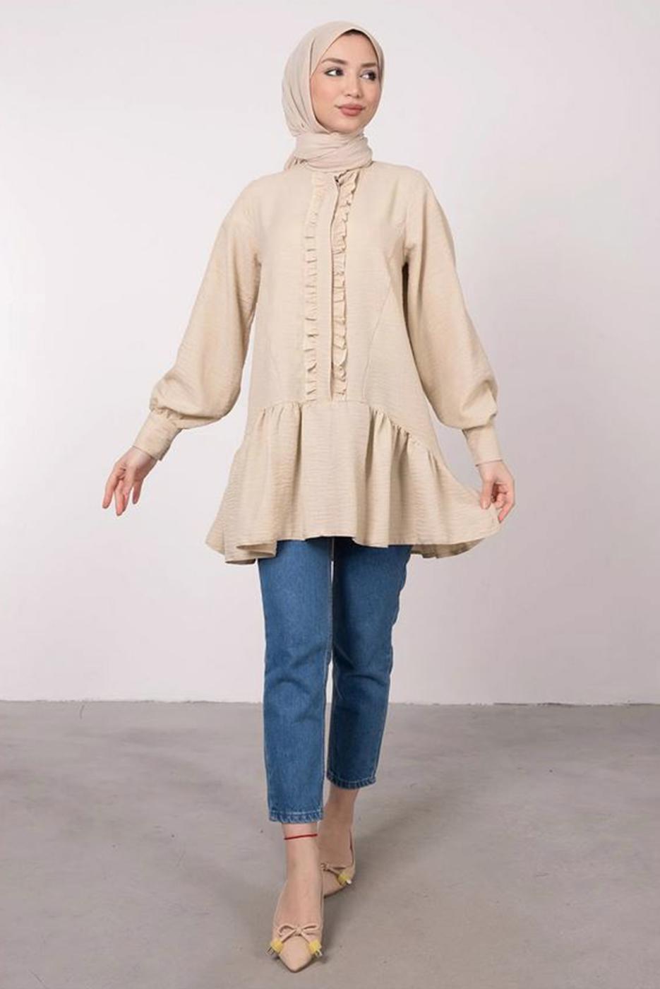 Tesettür giyim BEJ FIRFIR DETAYLI VOLANLI TUNİK T 8985