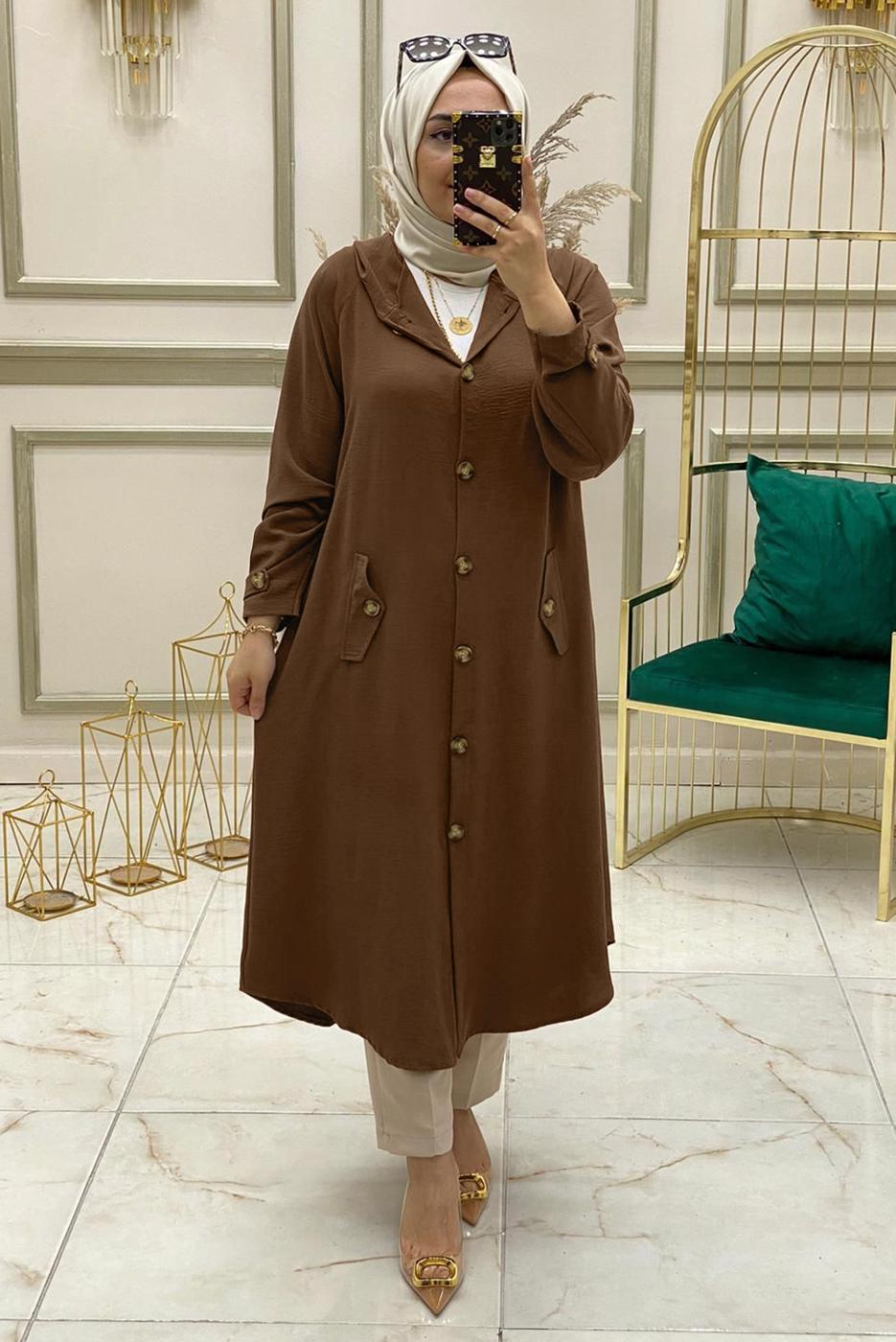 Tesettür giyim KAHVE KAPÜŞONLU DÜĞMELİ KAP T 90345
