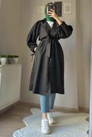 Tesettür giyim SİYAH MANŞETLERİ BÜZGÜLÜ CEPLİ KUŞAKLI KAP T 19380