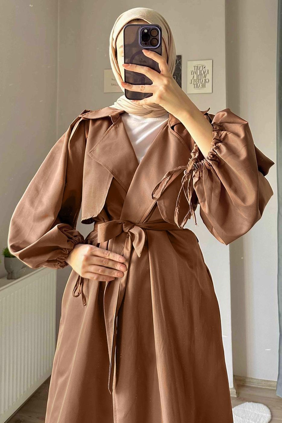 Tesettür giyim TABA MANŞETLERİ BÜZGÜLÜ CEPLİ KUŞAKLI KAP T 19380