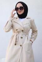 Tesettür giyim BEJ KRUVAZE YAKA KUŞAKLI TRENÇKOT T 3585