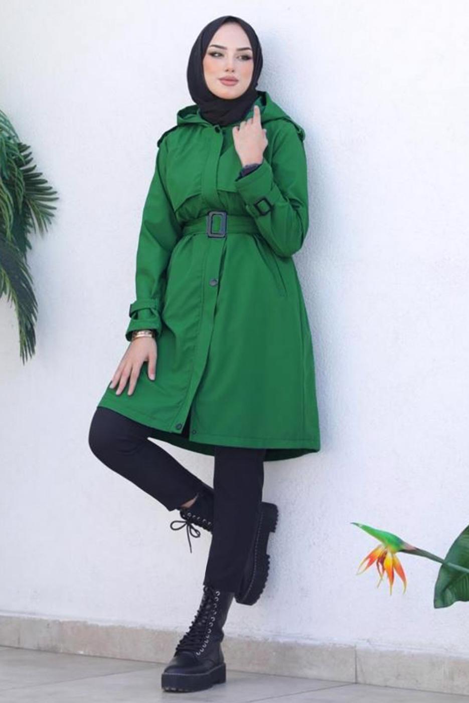 Tesettür giyim YEŞİL KAPÜŞONLU KEMERLİ DÜĞME DETAYLI TRENÇKOT T 39002