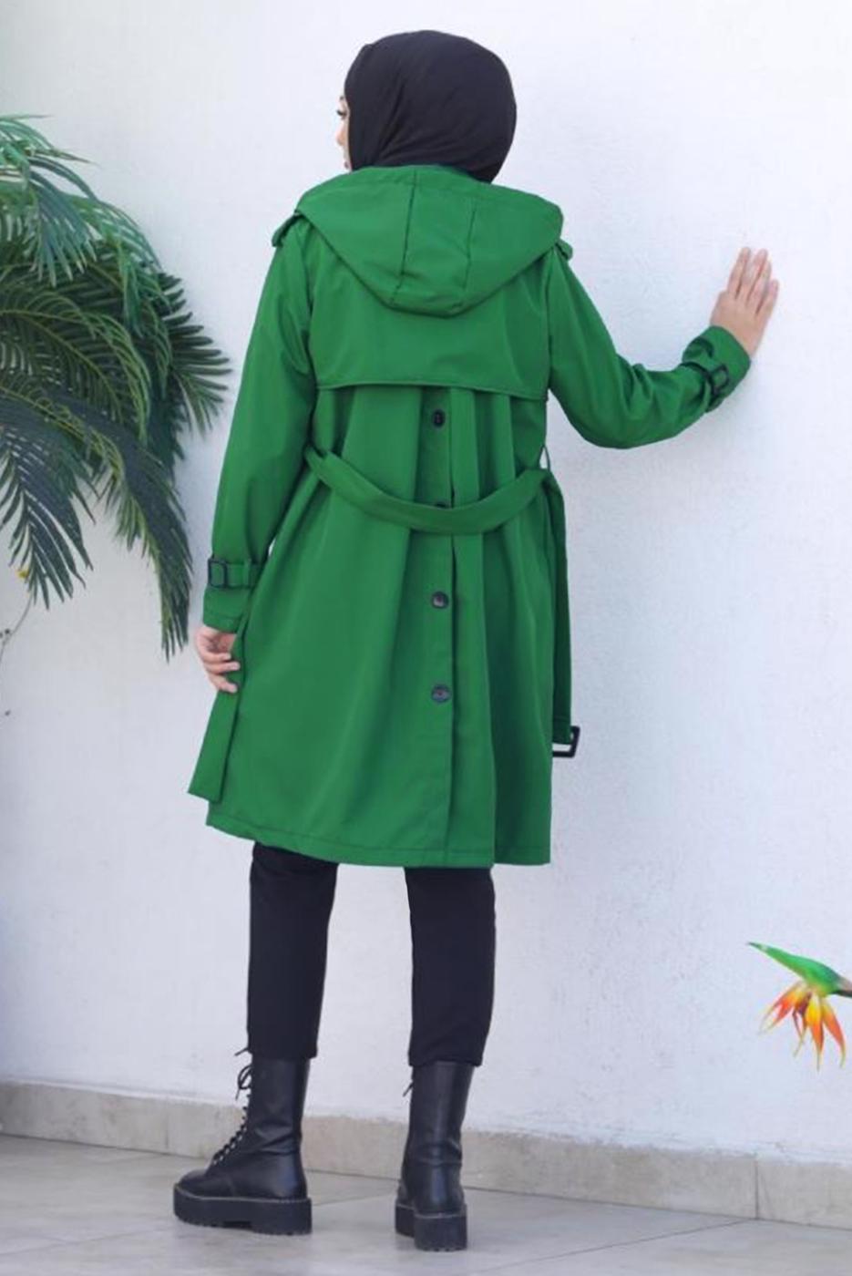 Tesettür giyim YEŞİL KAPÜŞONLU KEMERLİ DÜĞME DETAYLI TRENÇKOT T 39002