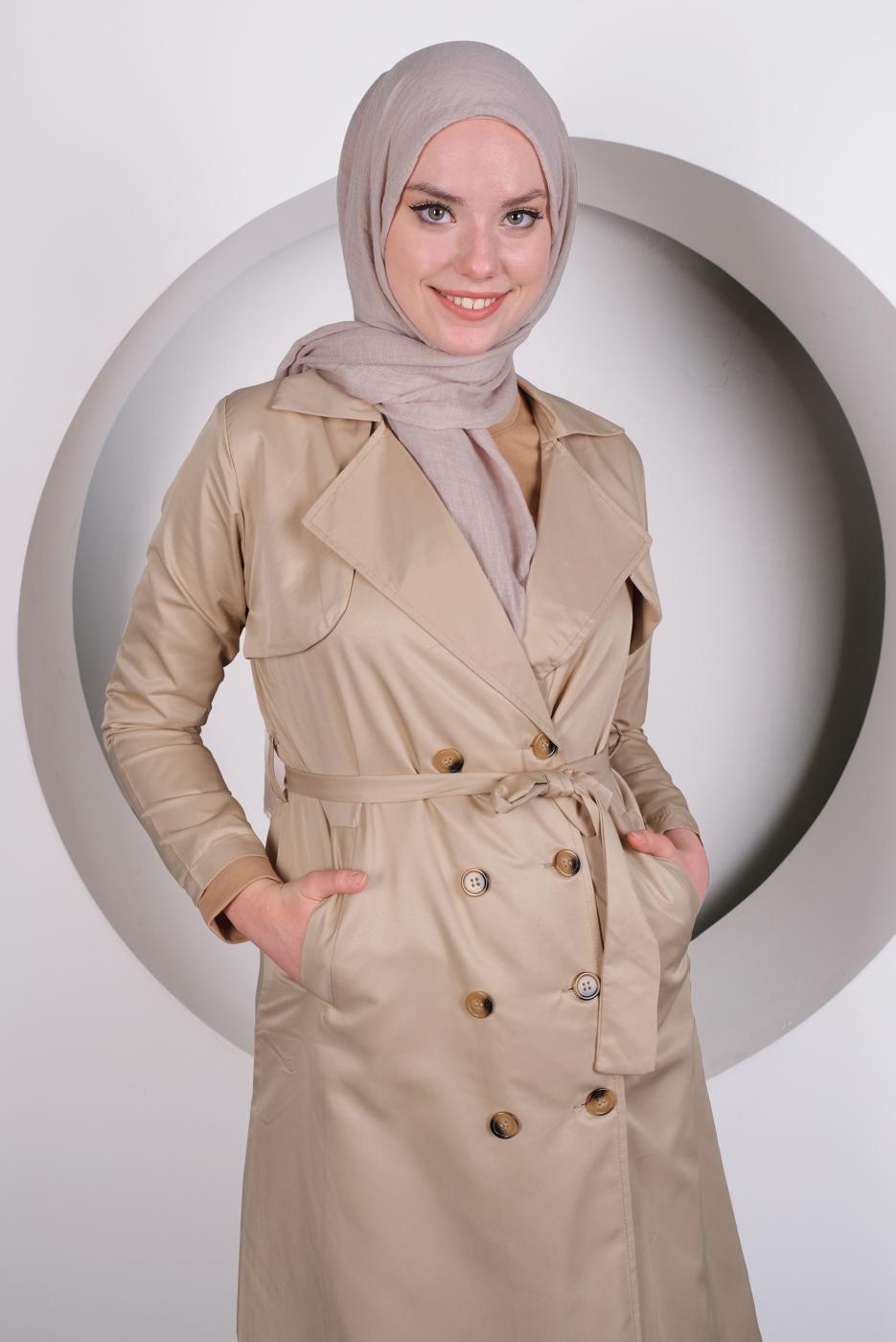Tesettür giyim BEJ KUŞAKLI KRUVAZE YAKA TRENÇKOT T 4132