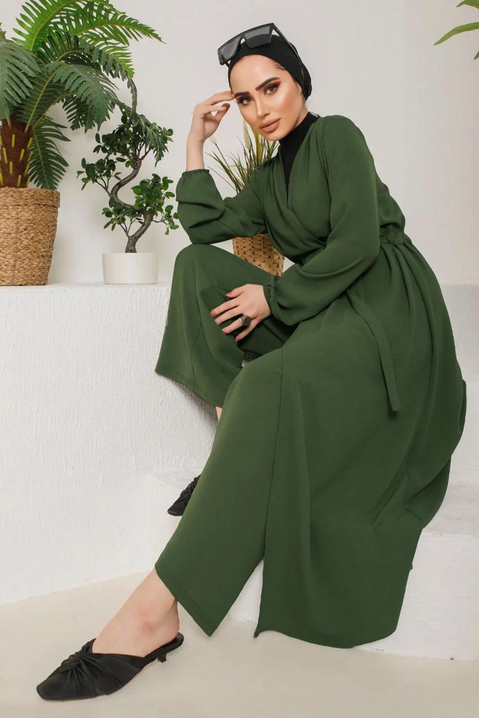 Tesettür giyim HAKİ KUŞAKLI MANŞETLERİ LASTİKLİ KAP T 9757