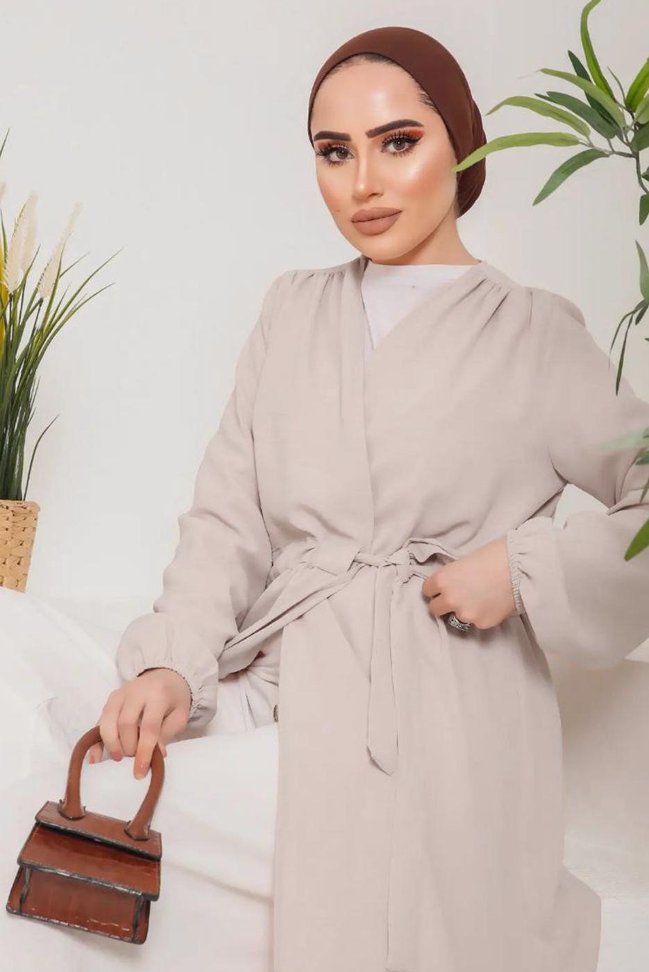 Tesettür giyim BEJ KUŞAKLI MANŞETLERİ LASTİKLİ KAP T 9757