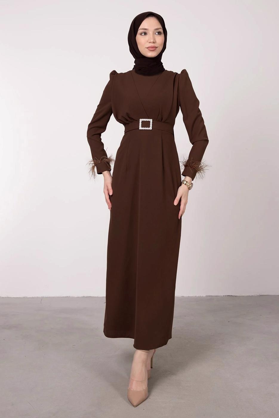 Vêtements hijab BRUN ROBE CEINTURE À FOURRURE T 80047