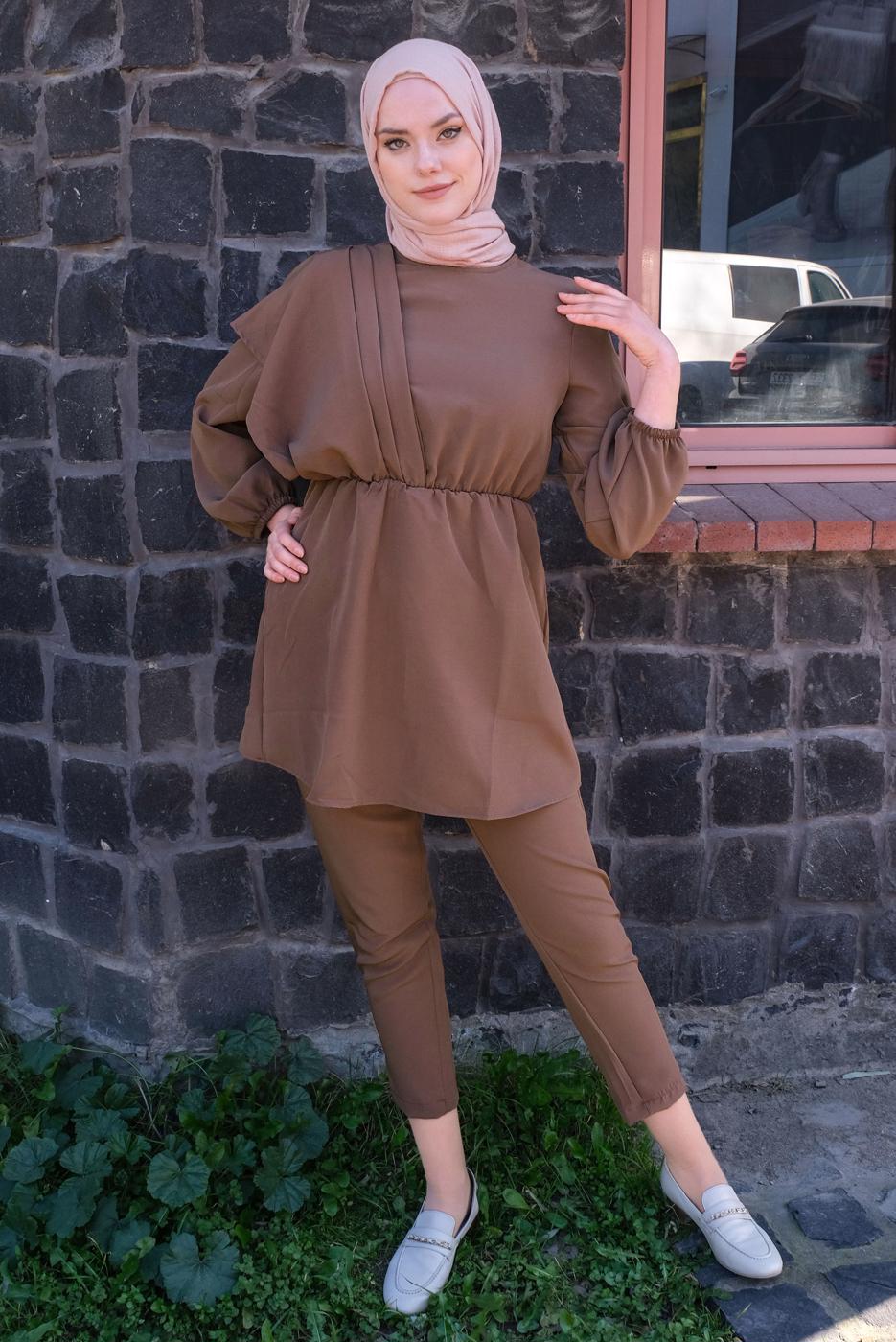 Tesettür giyim KAHVE BELİ BÜZGÜLÜ KUŞAKLI İKİLİ PANTOLONLU TAKIM T 2112
