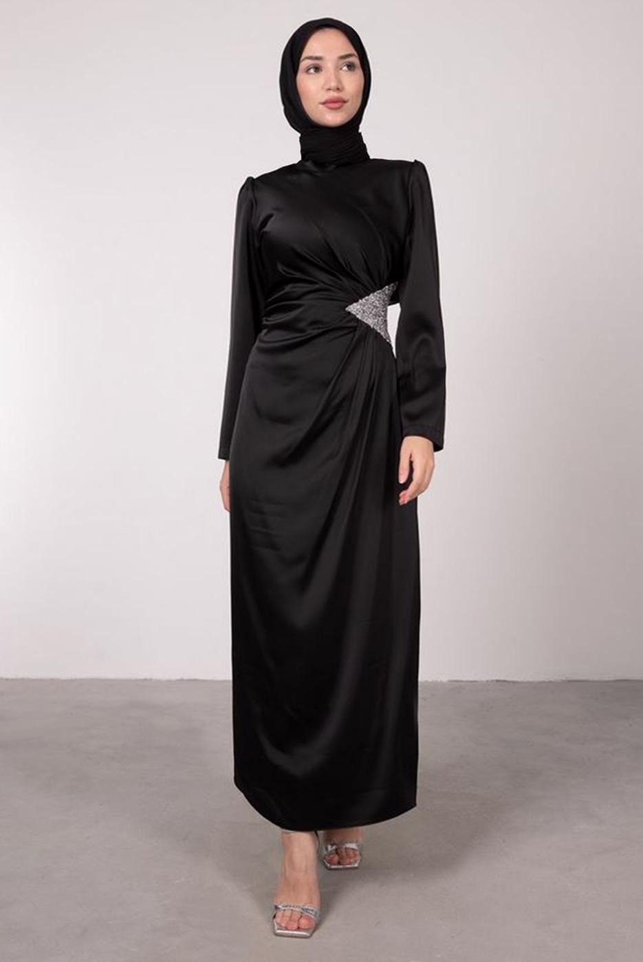 Tesettür giyim SİYAH TAŞ BASKILI PİLİSE DETAYLI ABİYE ELBİSE T 0495