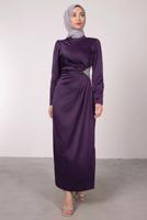 Tesettür giyim MOR TAŞ BASKILI PİLİSE DETAYLI ABİYE ELBİSE T 0495