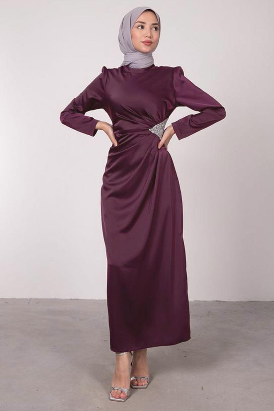 Tesettür giyim MÜRDÜM TAŞ BASKILI PİLİSE DETAYLI ABİYE ELBİSE T 0495