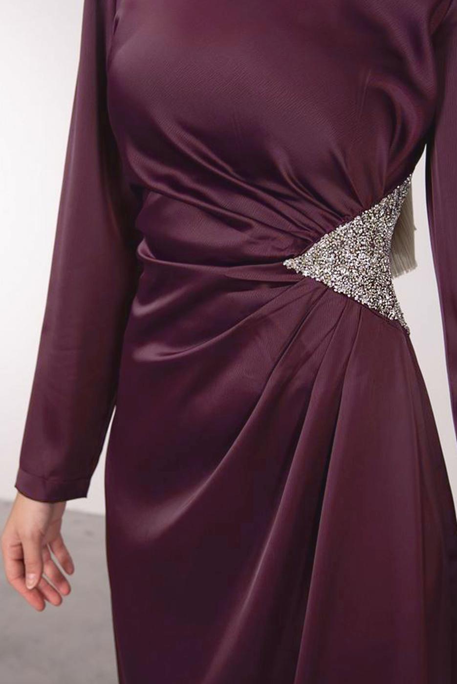 Tesettür giyim MÜRDÜM TAŞ BASKILI PİLİSE DETAYLI ABİYE ELBİSE T 0495