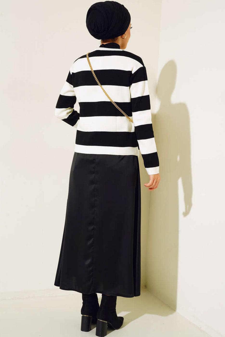 Tesettür giyim SİYAH ÇİZGİLİ TRİKO HIRKA T 0503