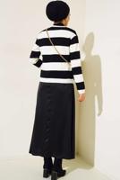 Tesettür giyim SİYAH ÇİZGİLİ TRİKO HIRKA T 0503