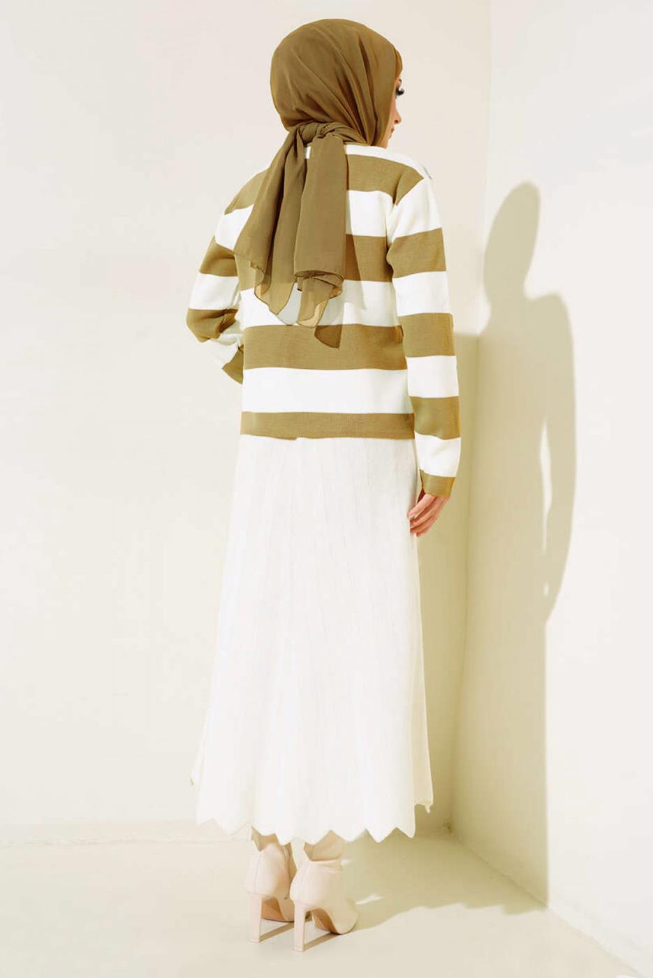 Tesettür giyim YEŞİL ÇİZGİLİ TRİKO HIRKA T 0503