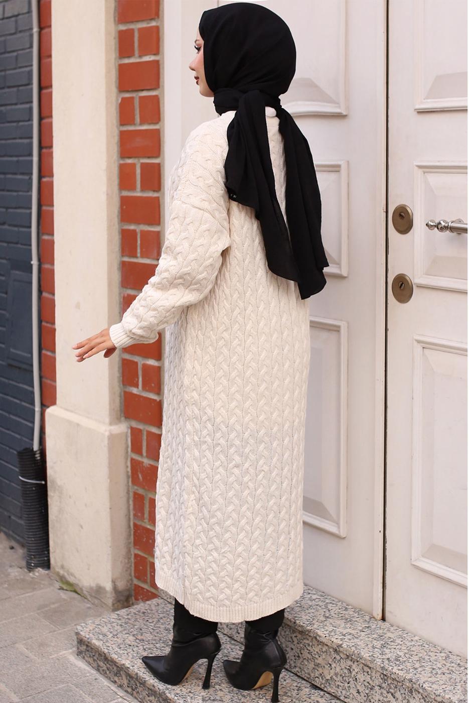 Tesettür giyim EKRU TRİKO HIRKA T 0773