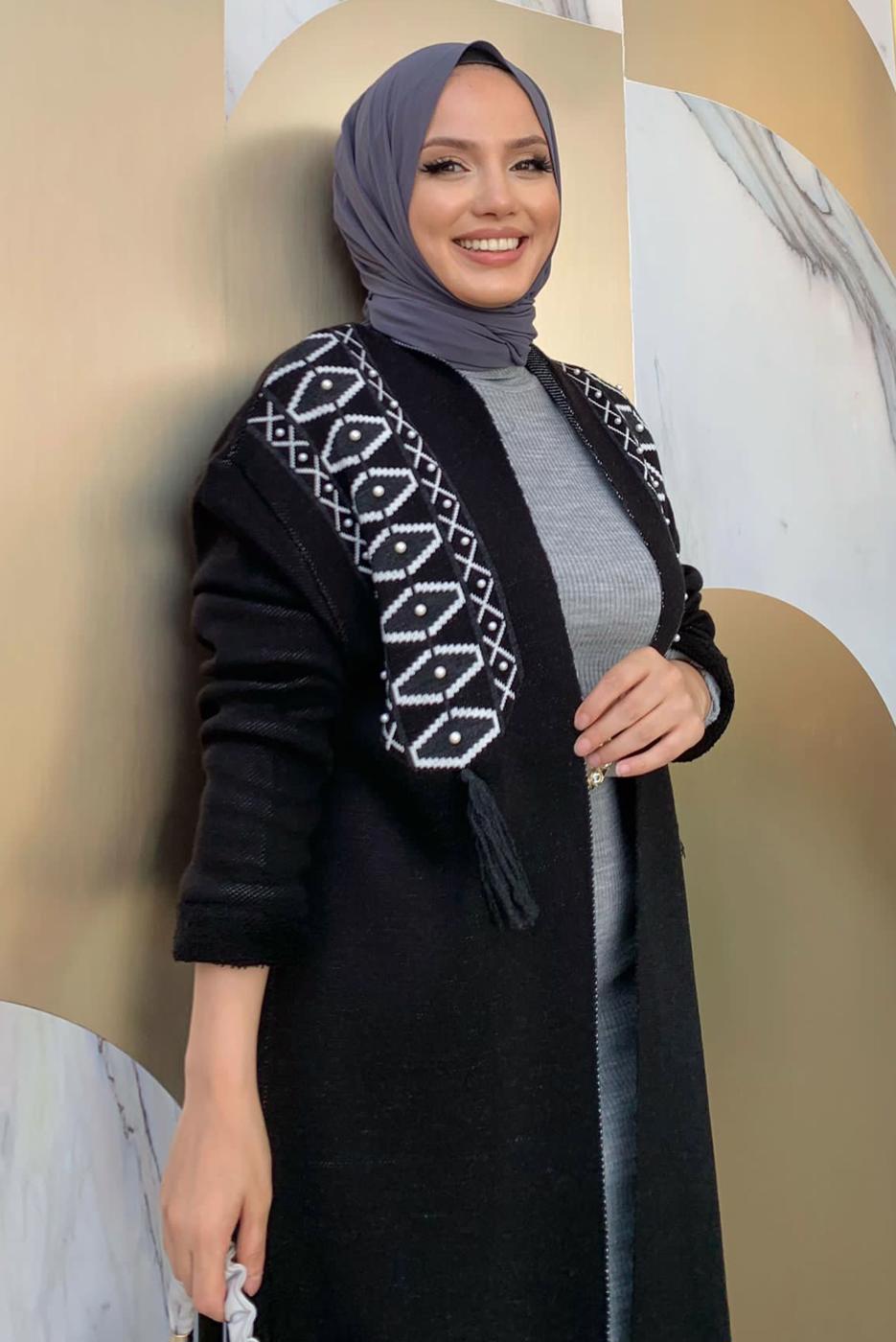 Tesettür giyim SİYAH DESENLİ TRİKO HIRKA T 10332