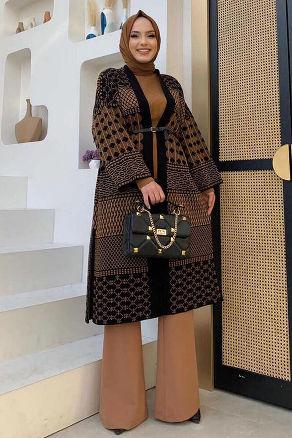 Tesettür giyim SİYAH DESENLİ TRİKO HIRKA T 1236