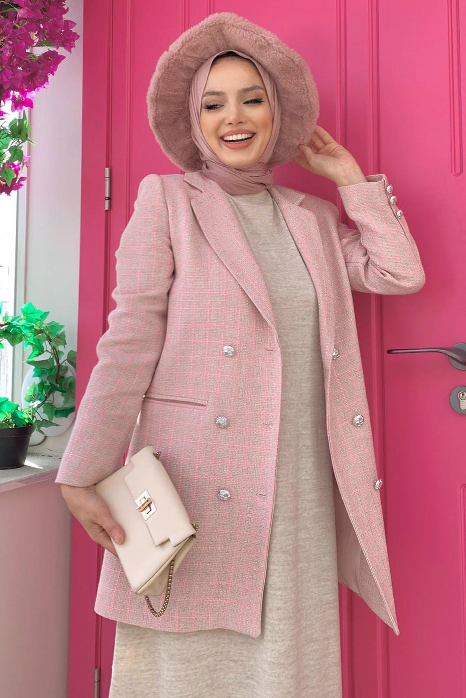 Tesettür giyim PUDRA KARE DESENLİ CEKET T 2177