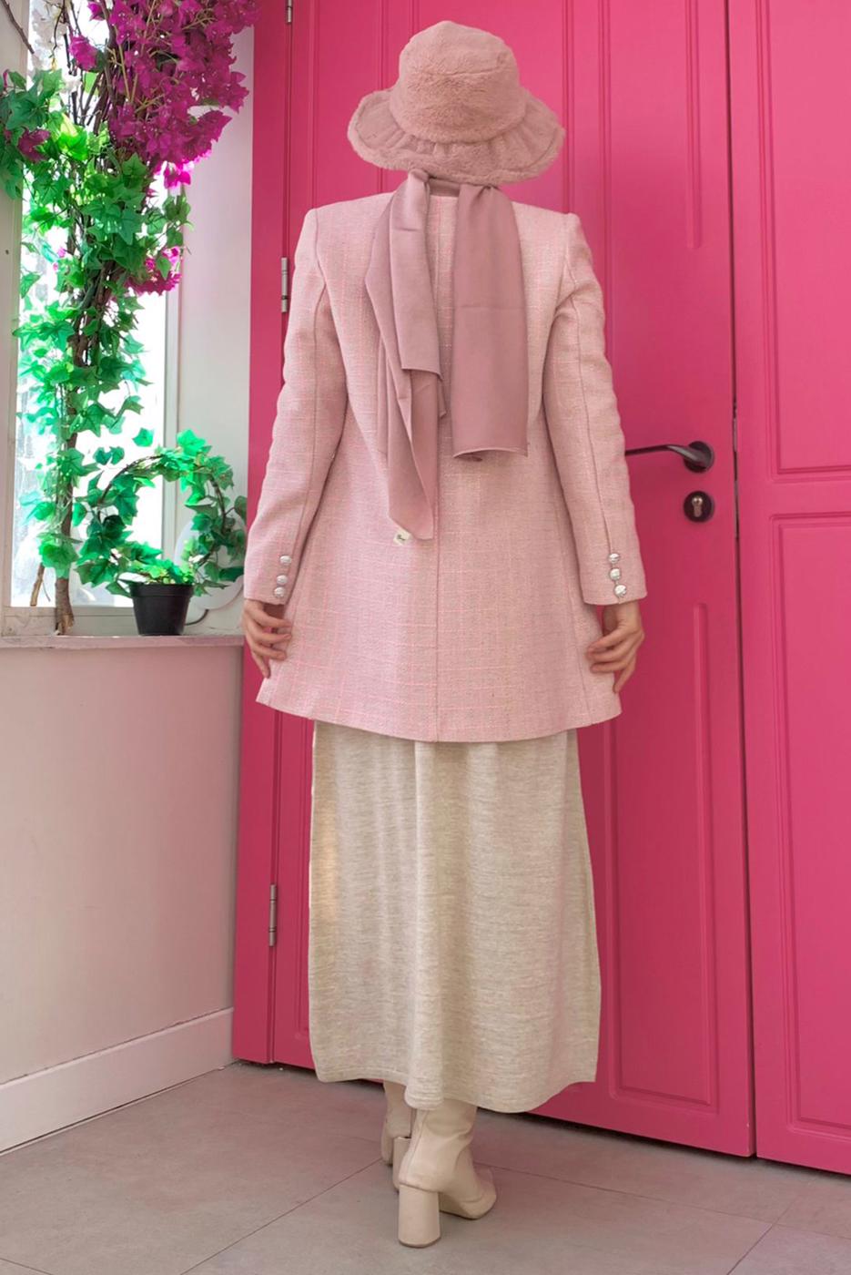 Tesettür giyim PUDRA KARE DESENLİ CEKET T 2177