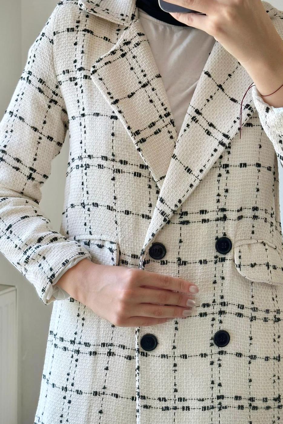 Hijab clothing BEIGE PLAID PATTERNED JACKET T 4247