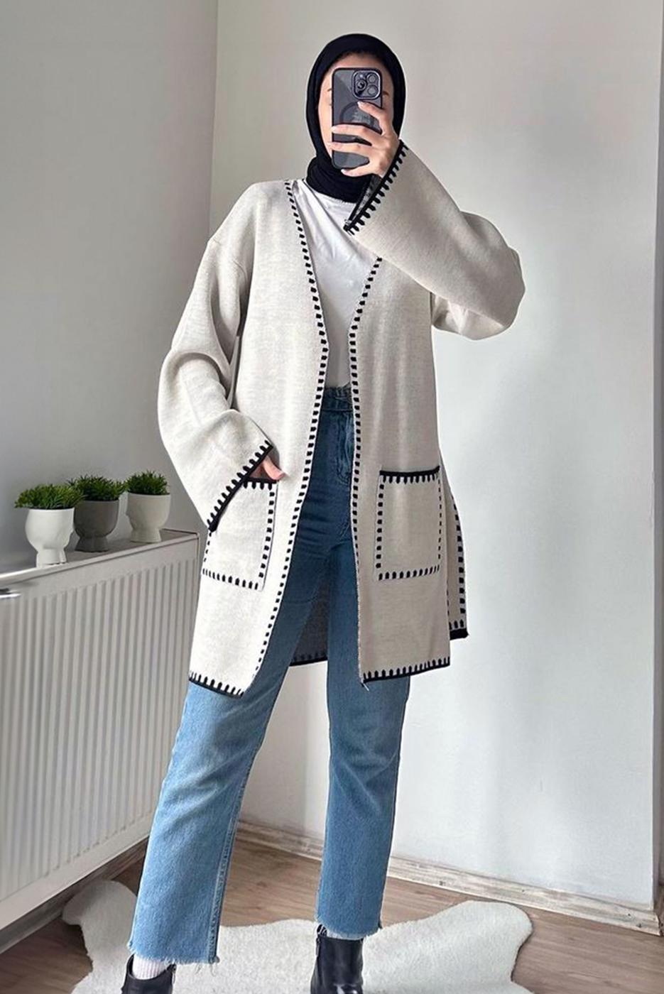 Tesettür giyim EKRU KUŞAKLI TRİKO HIRKA T 4788